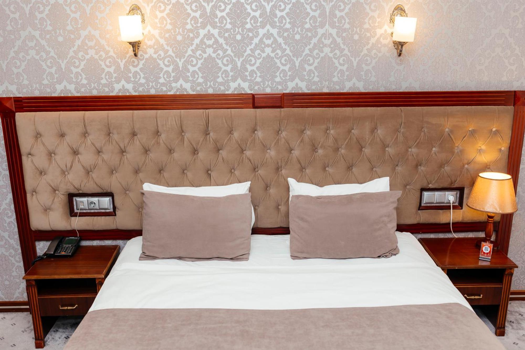Capitol Hotel Baky Esterno foto